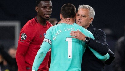  博洛尼亚主场力克罗马，穆帅遭遇执教危机