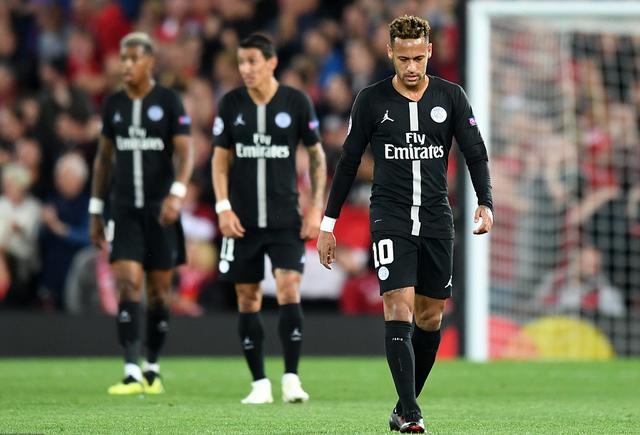  巴黎圣日耳曼报价遭拒，英超豪门争夺法甲妖人  